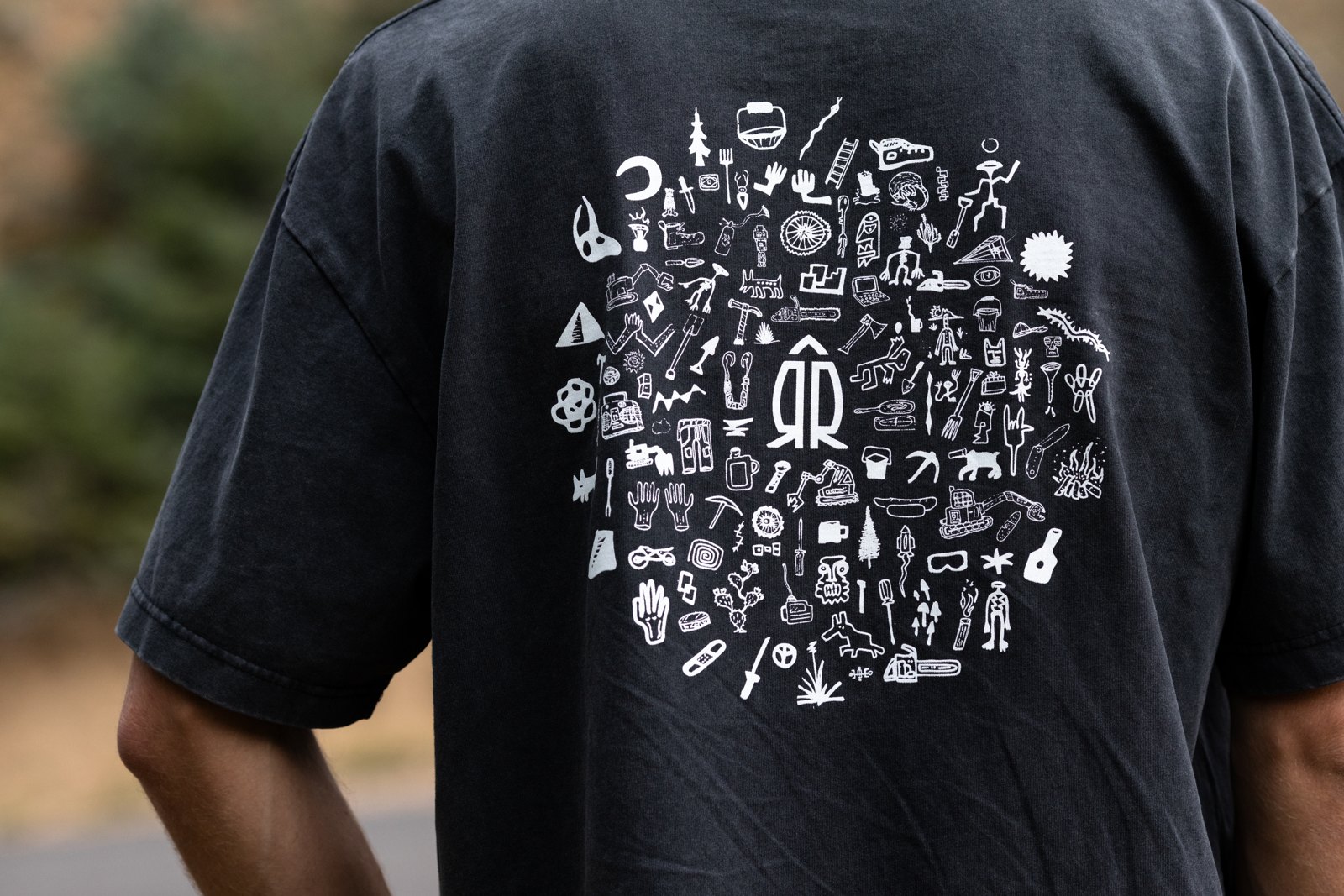 Round-two tee, black colorway