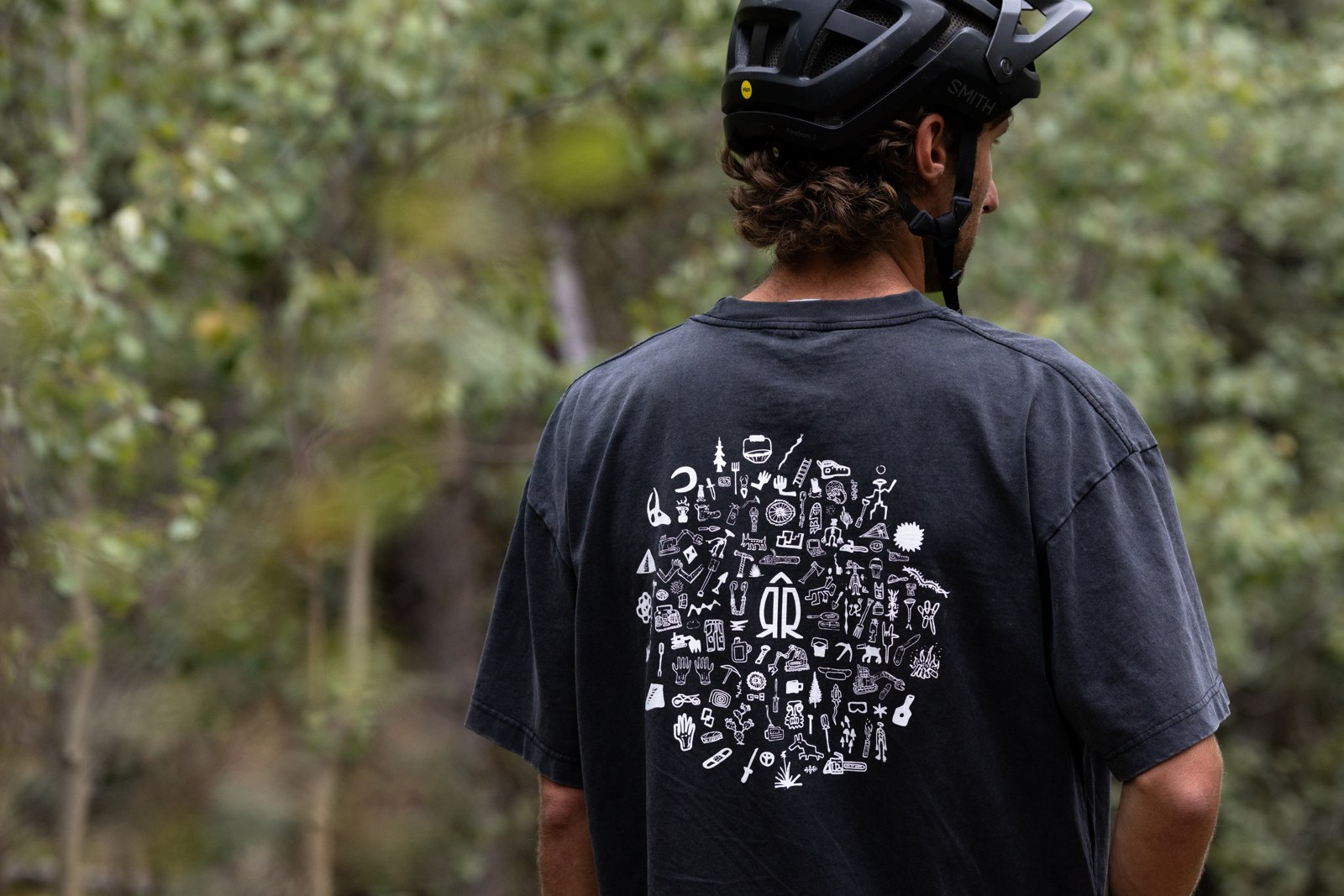 Round-two tee, black colorway