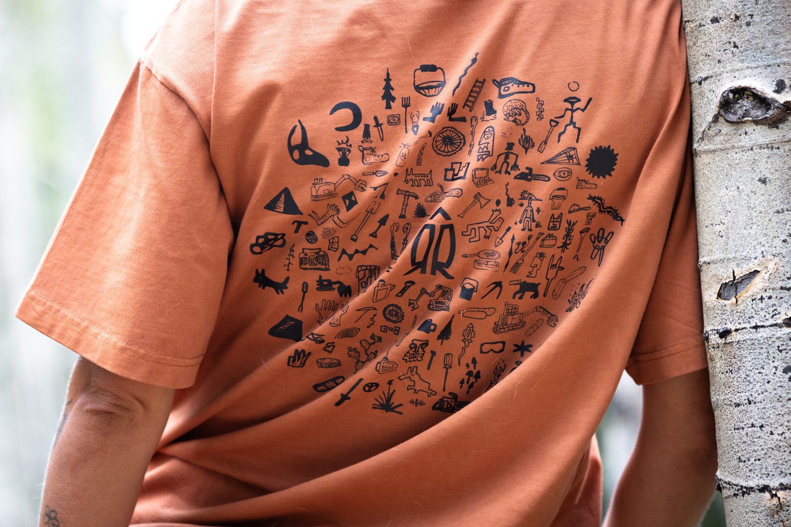 Round-two tee, rust colorway, back print