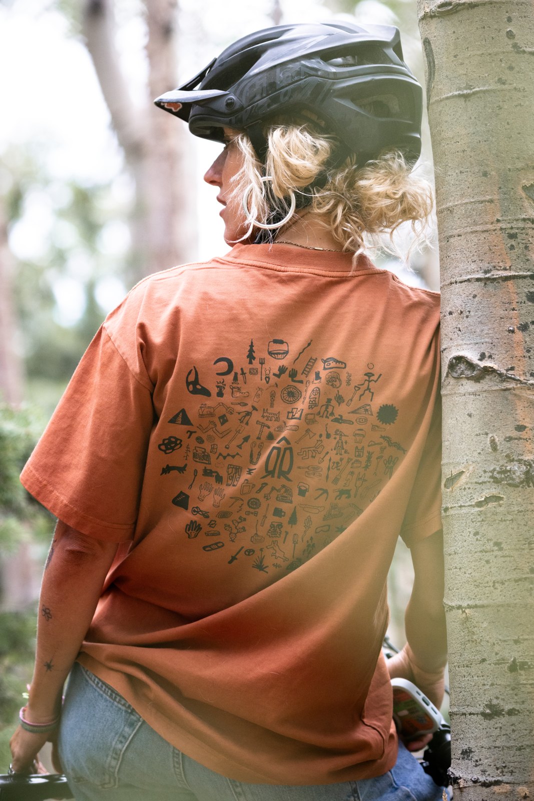 Round-two tee, rust colorway